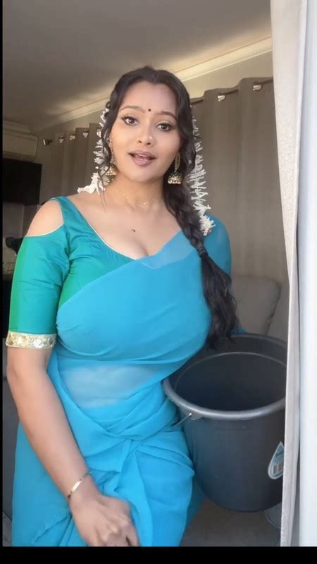 big boobs aunty video|Free Big Tit Aunty Porn Videos .